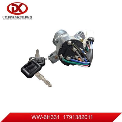 مجموعة أسطوانات قفل السيارات 1791382011 1 79138201 1 لشركة ISUZU CYZ51K CXZ81 FVR34 قطع غيار الشاحنات